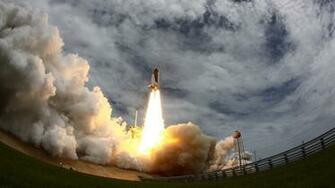 Wallpaper Space Shuttle Launch Desktop Background