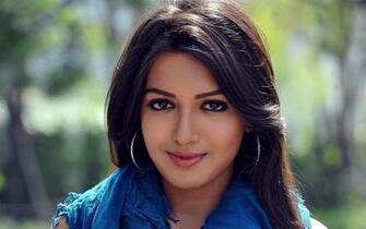 Catherine Tresa HD Wallpaper