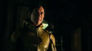 The Flash Season Two Tom Cavanagh Reveals Details On Harrison