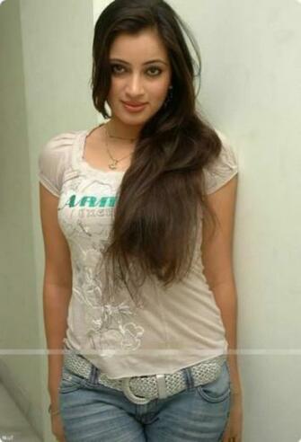 Wallpaper Simple Indian Girls