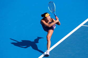 Shuai Peng Playing Tennis Wallpaper