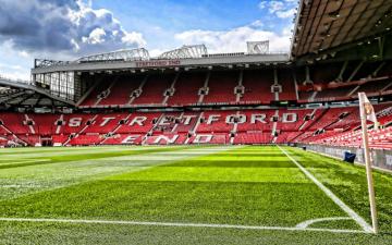 Man United S Old Trafford Stadium HD Wallpaper For Pc