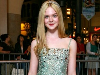 Elle Fanning Pictures Image