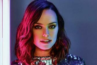 Actress Daisy Ridley HD Wallpaper Photos