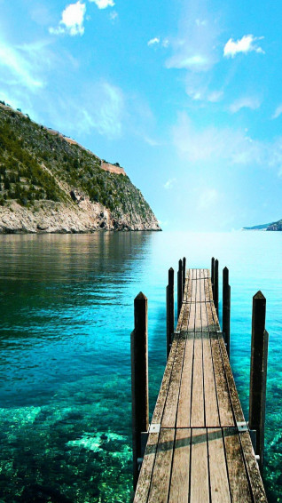 Beautiful Lake Wallpaper