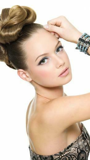 Hair Makeup Face Model iPhone Wallpaper