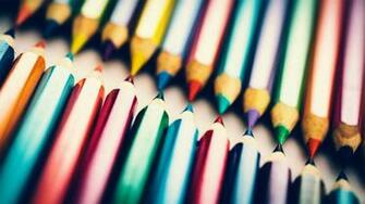 Crayons Wallpaper HD