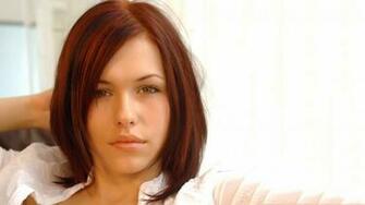 Iga Wyrwal Closeup Shot Wallpaper Background
