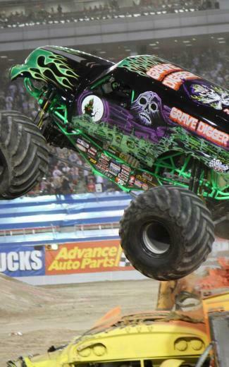 Cars Monster Truck Grave Digger Jam Wallpaper