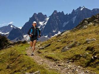 Ultra Running Wallpaper Hawker In France