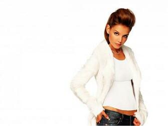Katie Holmes Wallpaper