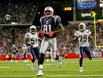Football Player Randy Moss Wallpaper Thanksgiving