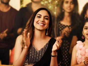 Varudu Kaavalenu Vaddanam Song Is Out Telugu Cinema