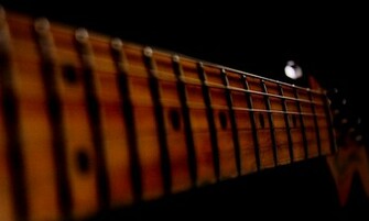 Fender Musical Instruments Corporation Inicialmente Llamada