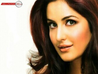 Katrina Kaif Mini Biography And Her Cute Wallpaper