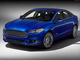 Ford Fusion Photos