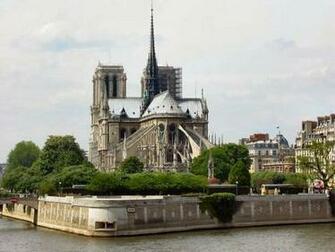 Notre Dame Cathedral Screensaver Screensavers
