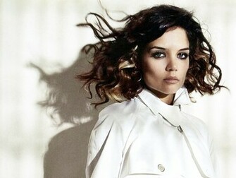 Katie Holmes Wallpaper