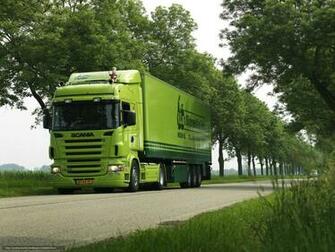 Wallpaper Emission Of Tractor Truck Semitrailer
