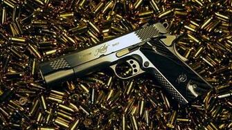 Kimber Wallpaper Hand