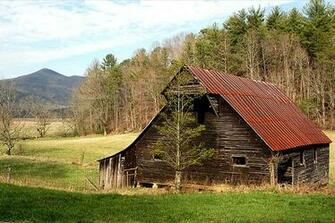 Bolet Wallpaper Old Barns And People