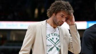 Justin Holiday Returns As Starter While Benched Robin