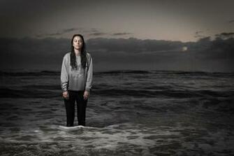 Amy Shark Sea Outdoor Wallpaper Female Celebrities