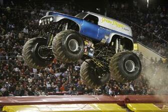 Grave Digger Monster Truck Race Racing H Wallpaper