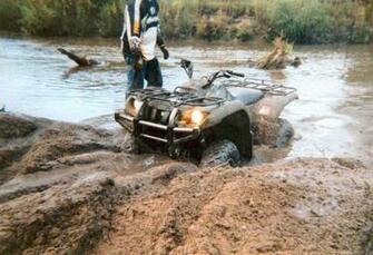 Grizzly Mudding Yamaha Mud Blocked