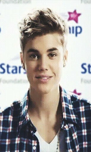 Bigger Justin Bieber Live Wallpaper For Android Screenshot