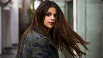 Selena Gomez HD Wallpaper Stream