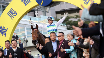 Jamie Kah To Dash Off Hong Kong After Bumper Sandown Rides Wallpaper