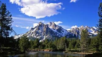 Mountain Forest Landscape Fog Lake UltraHD 4k Wallpaper