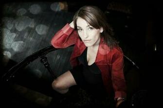 Amy Jo Johnson HD Wallpaper 7wallpaper Net