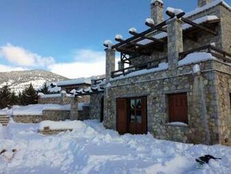Villa Emargina Arachova Greece Booking
