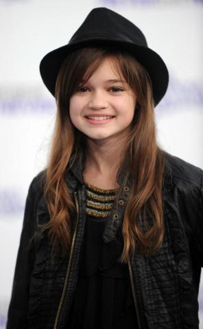 Ic Ciara Bravo Leoine42