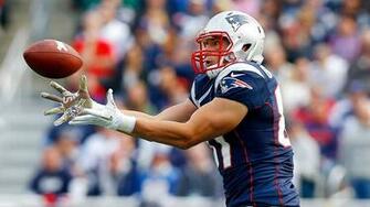 Rob Gronkowski Camp New England Patriots Differ On Status