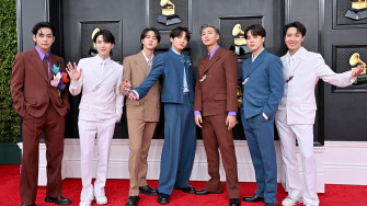 Bts Launch Immersive Fan Experience To Celebrate 10th