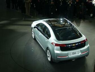 Chevy Volt Photo Pictures At High Resolution