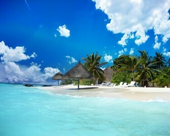 Wallpaper Beautiful Beach Resort Myspace Background
