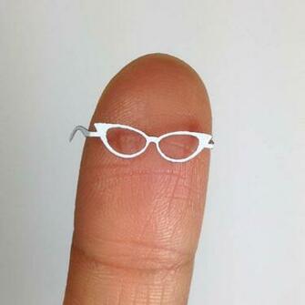 Dollhouse Miniature Eyeglass Female Kitty Cat Eye White