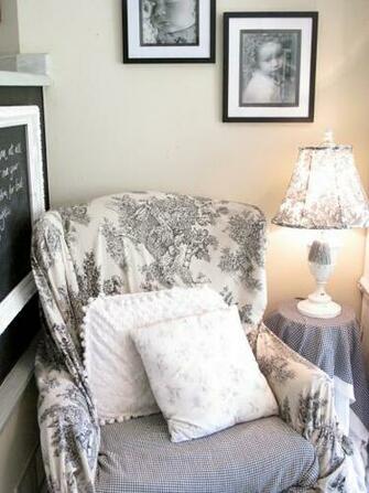 Started About Years Ago When I Found Waverly Black Toile Throw