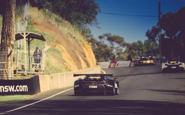 Mclaren 650s Gt3 Bathurst Hour Wallpaper