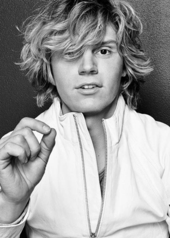 Evan Peters Background