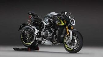 Mv Agusta Turns Streetfight Into Brawl With Brutale Rr