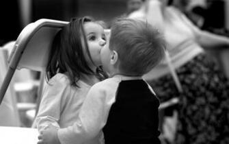Cute Kids Love Hug HD Wallpaper Stylish