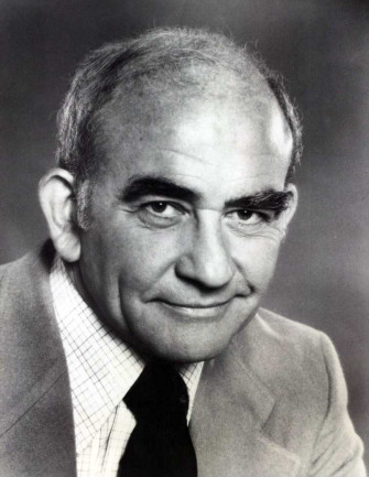Ed Asner Background Wallpaper