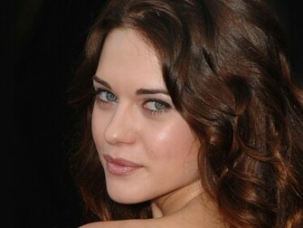 Lyndsy Fonseca HD Widescreen Wallpaper Desktop