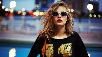 Cara Delevingne Wallpaper
