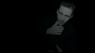 Tom Hiddleston Wallpaper By Kristamae